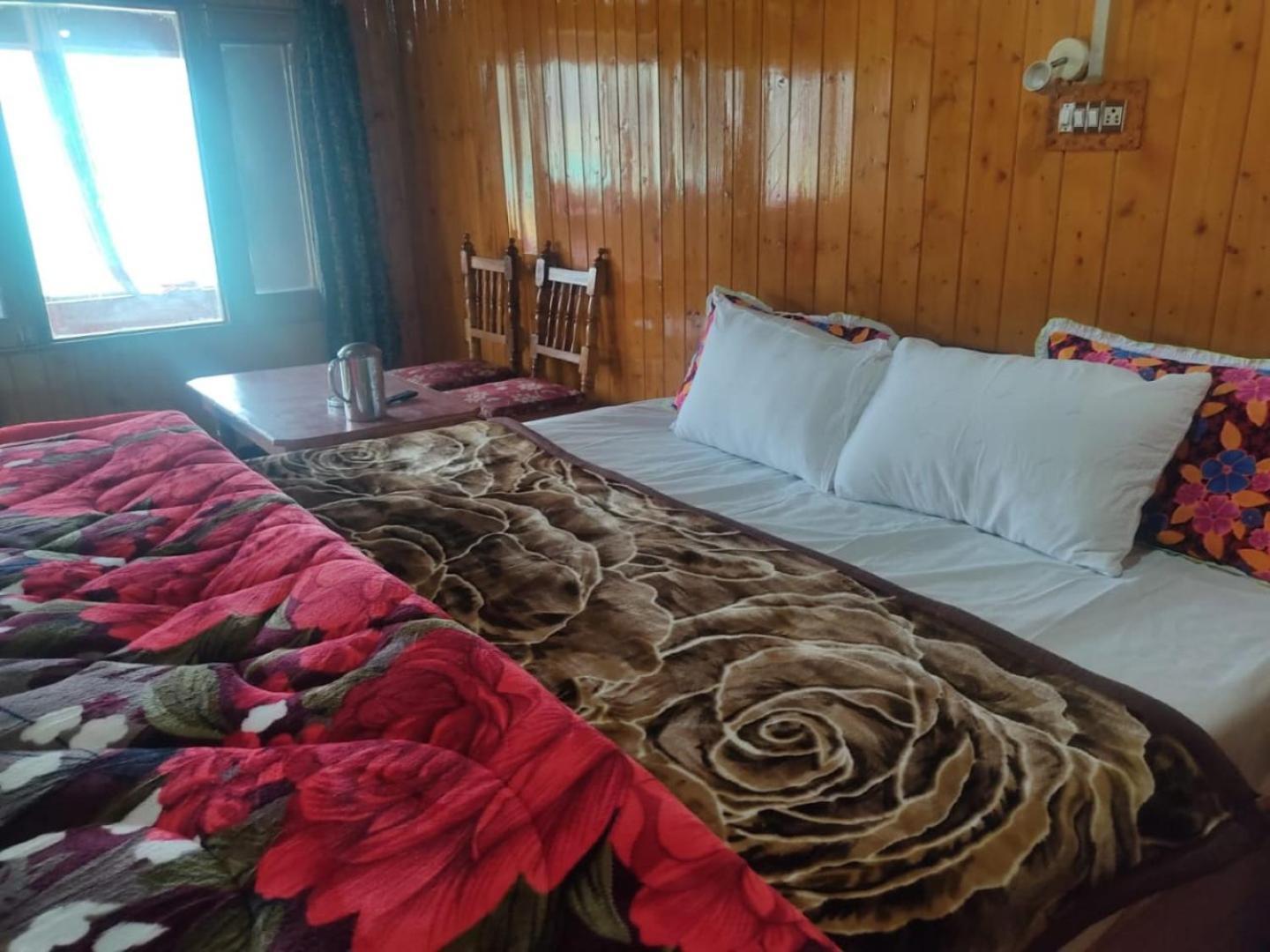 Roseland Cottage , Gulmarg Kültér fotó
