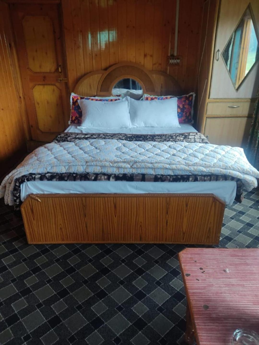Roseland Cottage , Gulmarg Kültér fotó